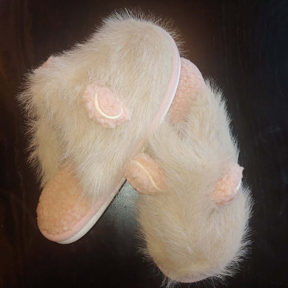 Fuzzy slippers with ears size 40-41 NWOT